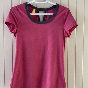 Lole - S - Like new - Sports tee with pink and grey stripes